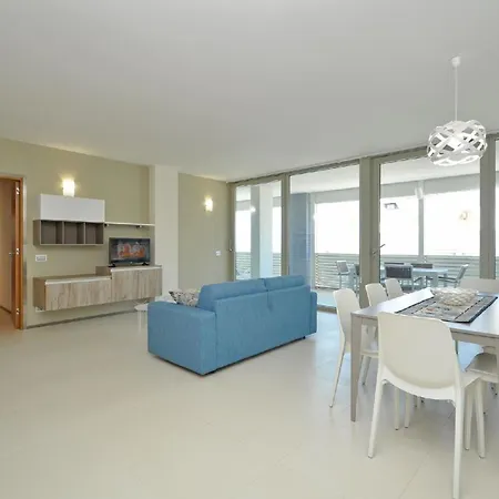 Apartment Fuer 6 Personen Ca 90 Qm In Gallipoli, Apulien Provinz Lecce *